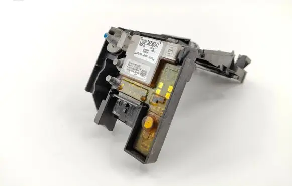 Peugeot 308 Fuse module 28236841