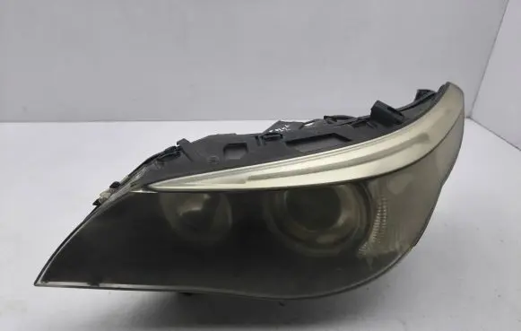 BMW 5 E60 E61 Headlight/headlamp 15872300