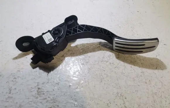 Tesla Model S Accelerator throttle pedal BE5C9F836AA