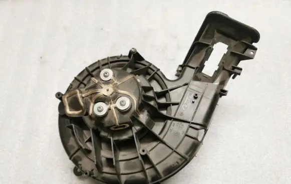 Opel Vectra C Heater fan/blower 007017J