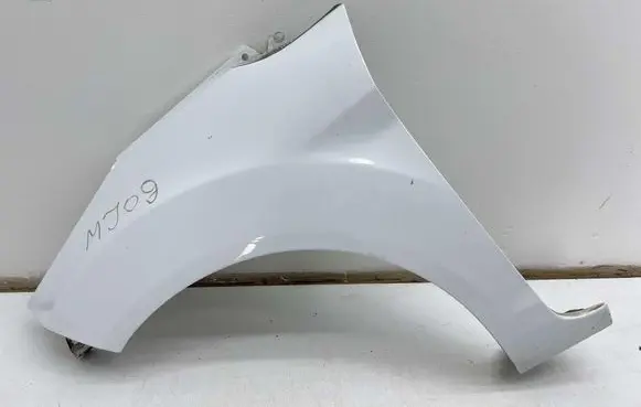 Ford Fiesta Fender MMAUTKO20035