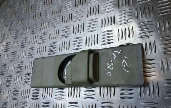 Mercedes-Benz E W211 Other interior part A2116901025