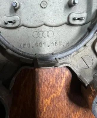 Audi A3 S3 8P Original wheel cap 4f0601165n