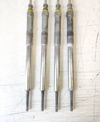 Renault Scenic III - Grand scenic III Glow plug 110651749R 45VX17V 084453