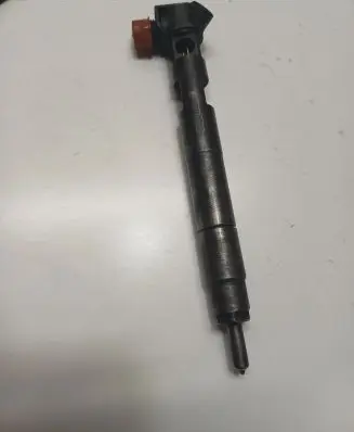 Mercedes-Benz E W212 Fuel injector A6510704987