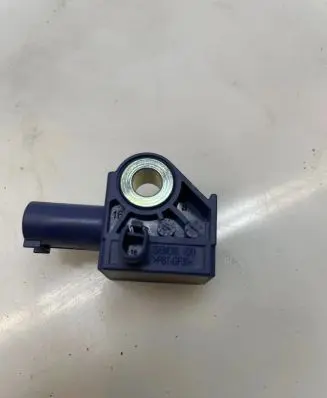 Mercedes-Benz GLK (X204) Airbag deployment crash/impact sensor 2128204926