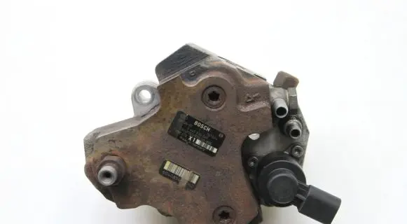 BMW 3 E90 E91 Fuel injection high pressure pump 0445010045