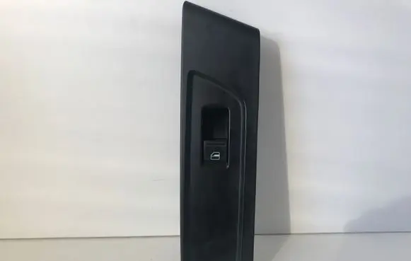 Volkswagen PASSAT B7 Electric window control switch 3AC857857