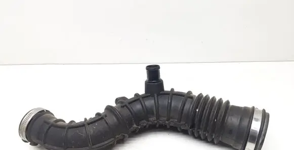 Renault Captur Turbo air intake inlet pipe/hose 165764382R