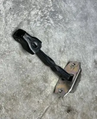 Nissan Qashqai Rear glass lock/latch C275 804304EA0A
