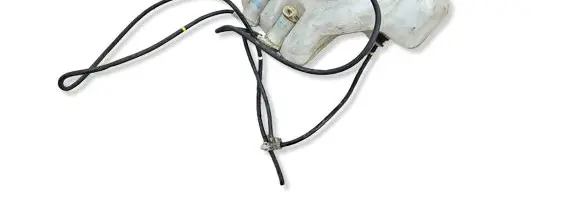 Nissan Patrol Y61 Windshield washer fluid reservoir/tank 