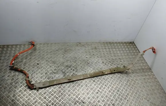 Toyota Prius (XW20) Positive cable (battery)