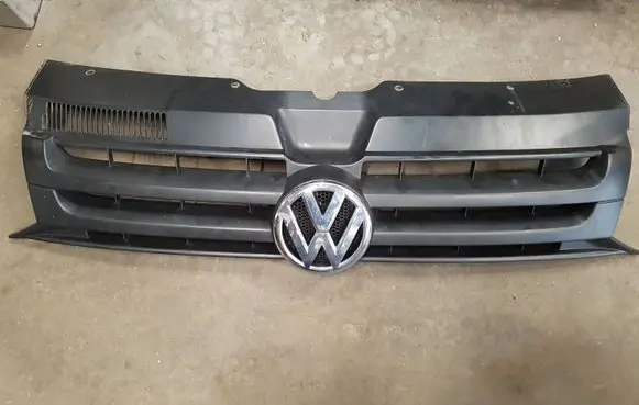 Volkswagen Multivan T6 Front bumper upper radiator grill 7E0853653 63140