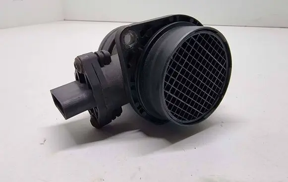 Volkswagen Golf IV Mass air flow meter 0280217121
