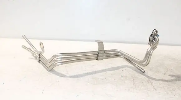Volkswagen Golf VII Engine coolant pipe/hose 04E122157H