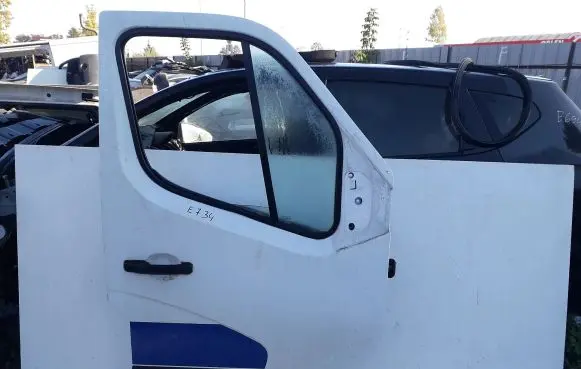 Renault Master III Front door