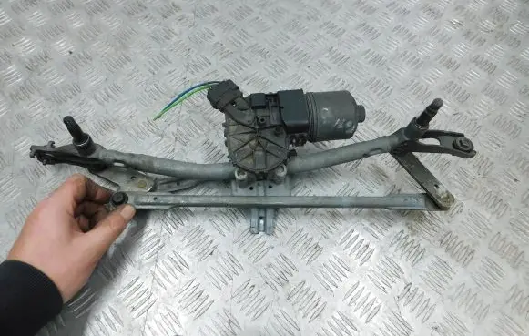 Citroen Berlingo Front wiper linkage and motor 9682861480 3397020954