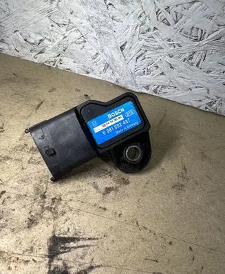 Opel Signum Air pressure sensor 0281002437