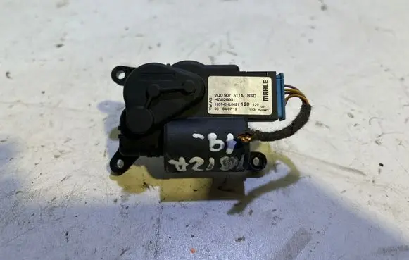 Seat Ibiza V (KJ) Air flap motor/actuator 2Q0907511A HG026001 1651EHL0021
