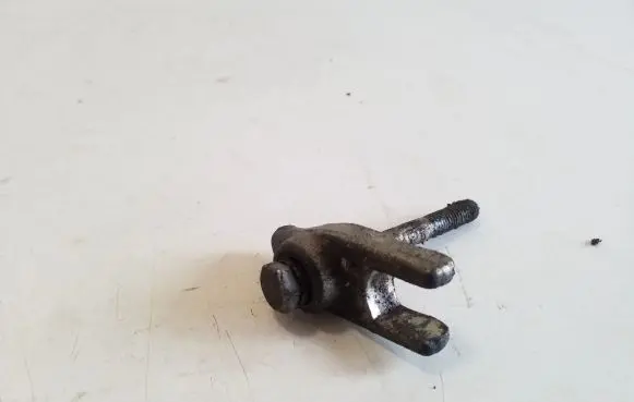 Fuel Injector clamp holder