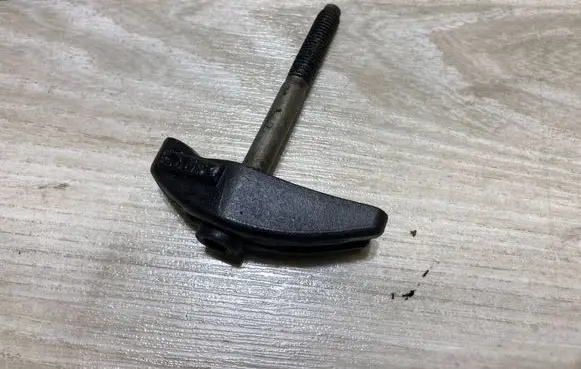 Peugeot Expert Fuel Injector clamp holder 9674341880