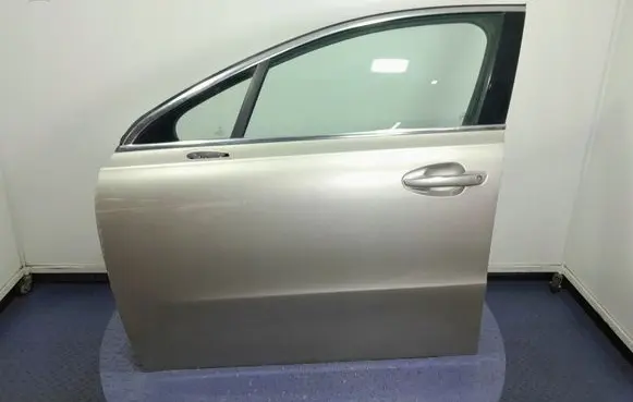 Peugeot 508 RXH Front door 