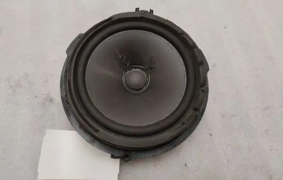 Ford Mustang VI Front door speaker FR3T18808CC