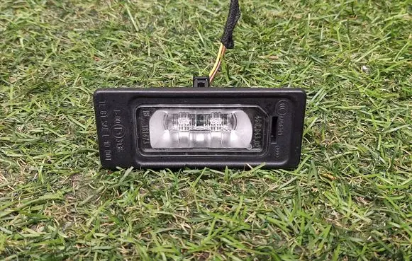 Audi A6 S6 C7 4G Number plate light 4G0943021