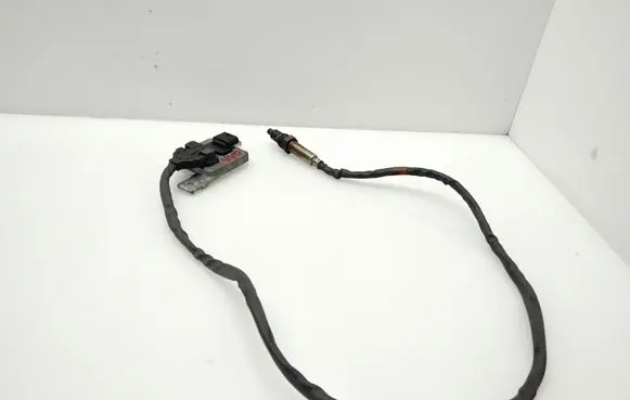 Audi A6 S6 C7 4G Lambda probe sensor 8K0907807J 5WK97205