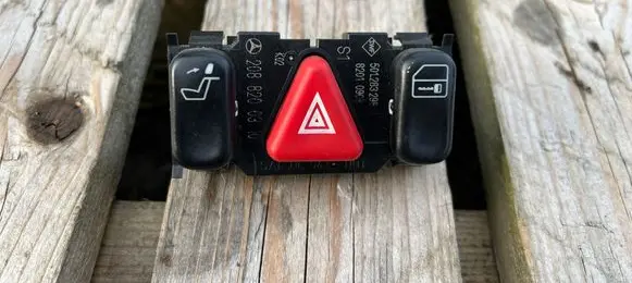 Mercedes-Benz CLK A208 C208 Hazard light switch 2088200310