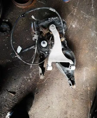 Nissan Murano Z50 Rear wheel hub spindle/knuckle 