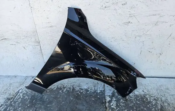 Audi Q7 4L Fender
