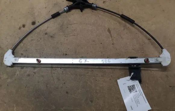 Mazda 3 I Rear window lifting mechanism without motor