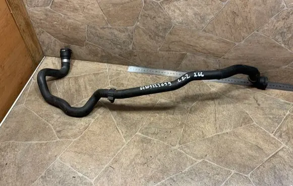 BMW 1 E81 E87 Engine coolant pipe/hose 9222699