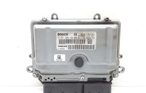Volvo V70 Engine control unit/module 31286086 0261209108