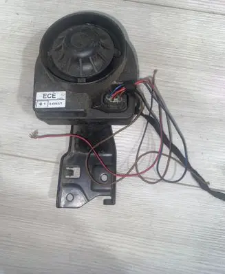 BMW X3 E83 Alarm system siren 8383152 E1000276 2300H20004