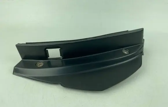 Subaru Legacy Rear/tail light trim molding 42220792