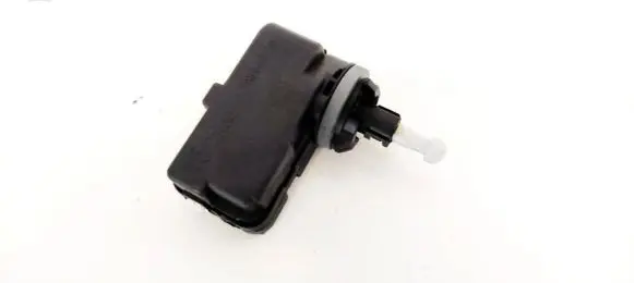 Opel Meriva A Headlight level adjustment motor 