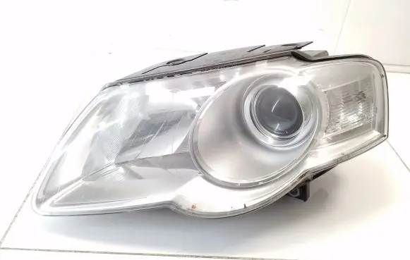 Volkswagen PASSAT B6 Headlight/headlamp 3C0941005J