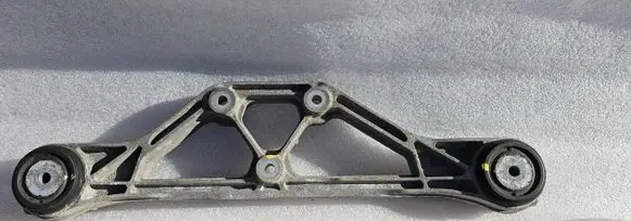 Audi A8 S8 D3 4E Rear differential/diff mount bracket 4E0599285A