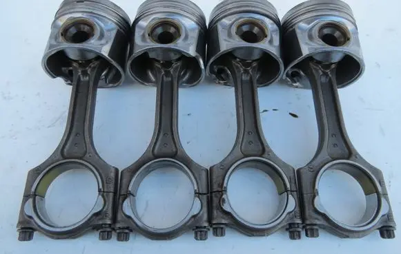 Volvo S90, V90 Piston with connecting rod 