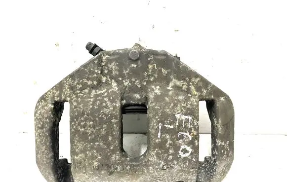 BMW 5 E60 E61 Front brake caliper 6030348