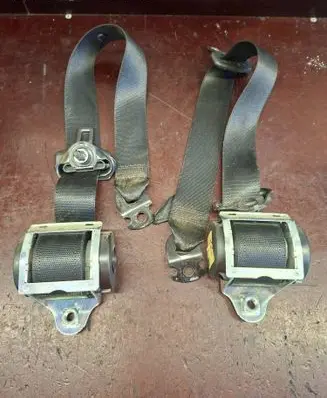 Opel Corsa D Rear seatbelt 609160500A 080307