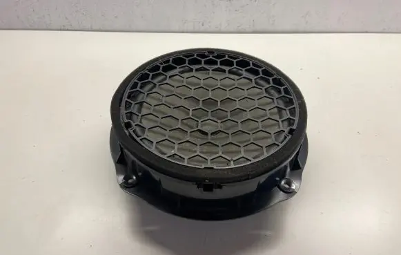 Audi A3 S3 8V Front door high frequency speaker 8V0035415