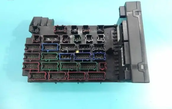 Mercedes-Benz ML W163 Fuse box set 1635450016 IMPRK1300604