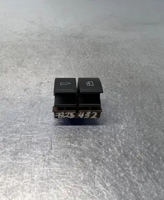Volkswagen PASSAT B6 Fuel tank opening switch 3C0959903B
