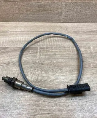 BMW 5 G30 G31 G38 Lambda probe sensor 8631049 0258030299