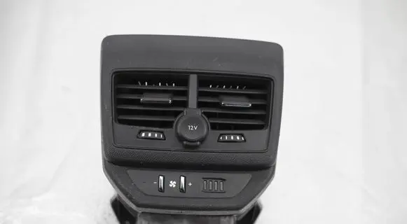 Peugeot 5008 II Rear air vent grill 96866080877 9686453677
