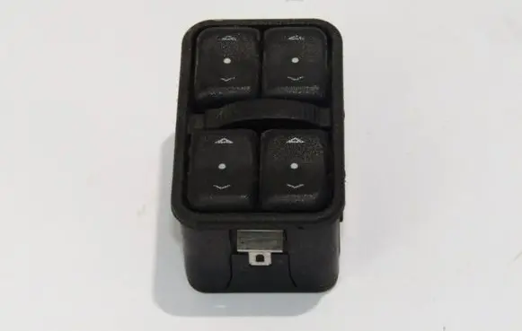 Opel Zafira A Electric window control switch 13363401