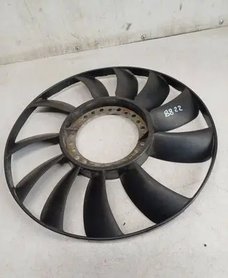 Volkswagen PASSAT B5.5 Fan impeller 058121301B